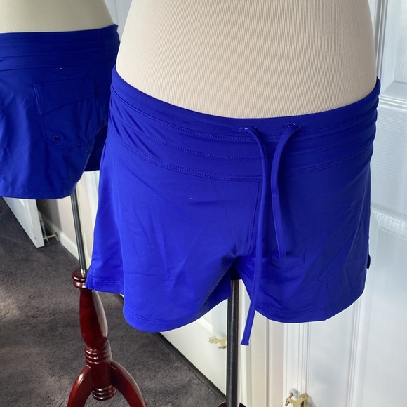 Athleta Fun In The Sun Swim Short 2
Sapphire size small - Picture 4 of 9